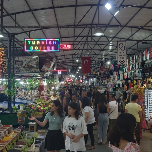 Mavisehir Night Market 